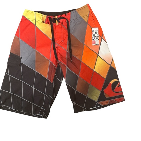 Quiksilver Red and Black Board Shorts with Geometric Design Size 26 Swim Surf - Picture 1 of 5